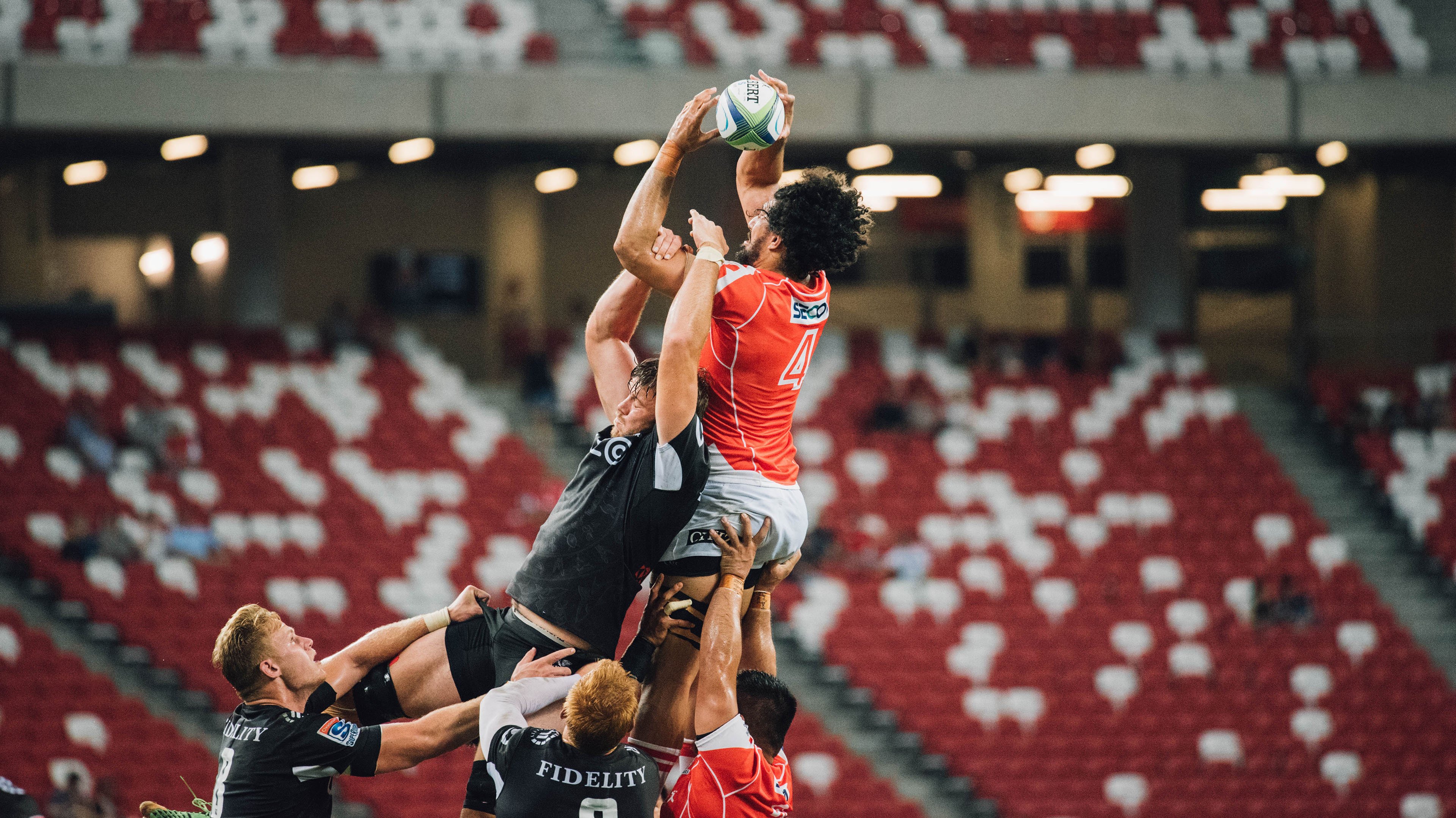 Jiuyou-基：全黑队后防线的“防守核心”，他是球队的守护神